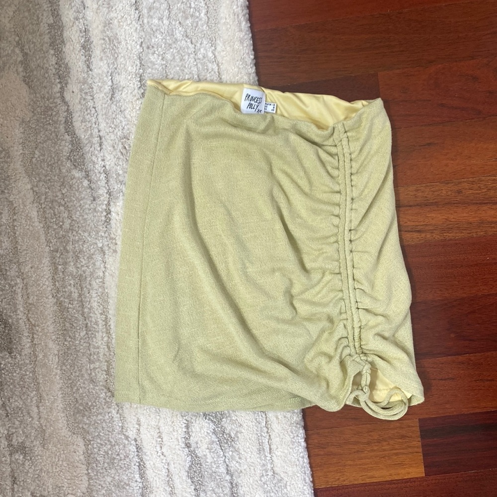 NWOT Princess Polly Ruched Skirt